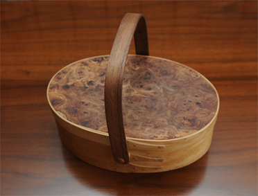 Shaker oval box with burl top